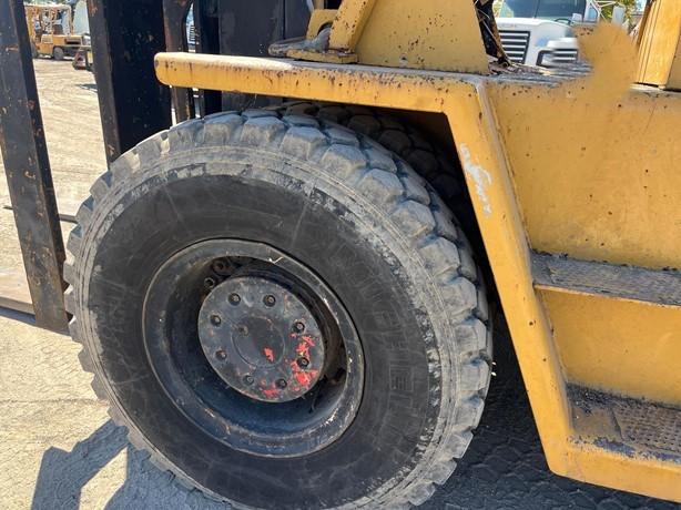 MONTACARGAS CAT. 15 TON. 