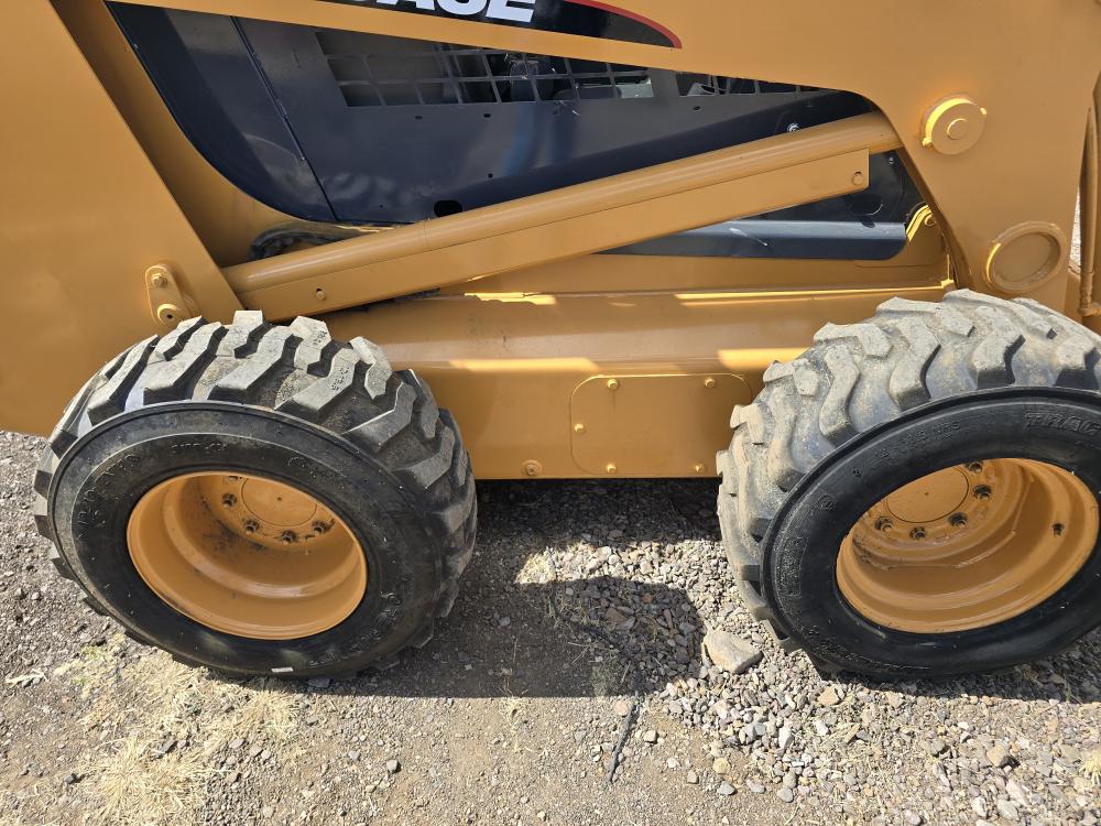 MINICARGADOR CASE 465