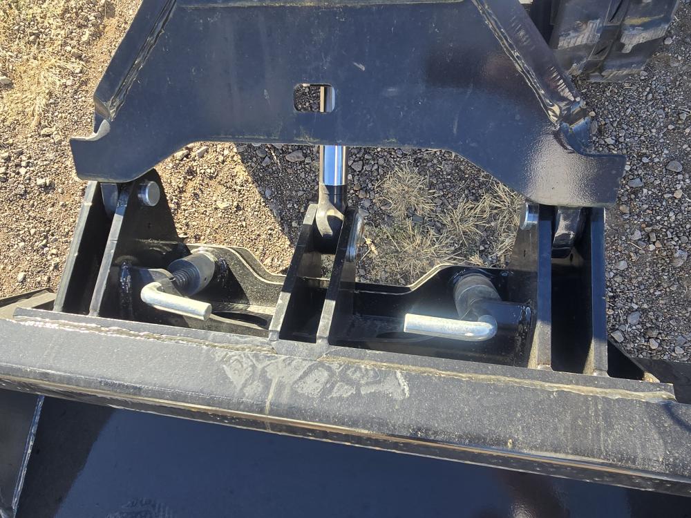 CARGADOR FRONTAL SOBRE ORUGAS