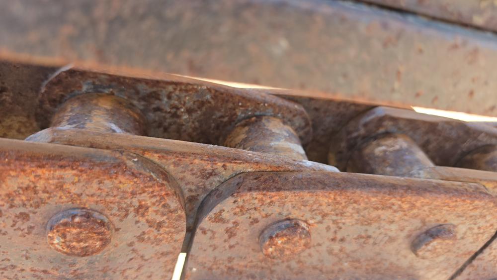 ZANJADORA CON BRAZO EXCAVADOR