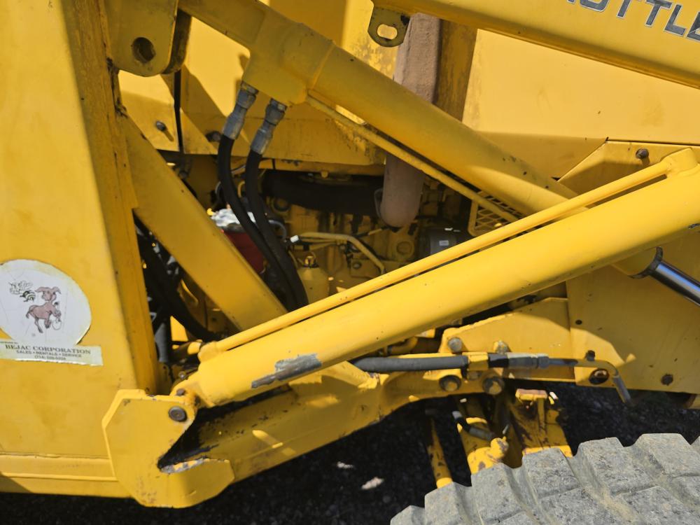 CARGADOR CON NIVELADORA