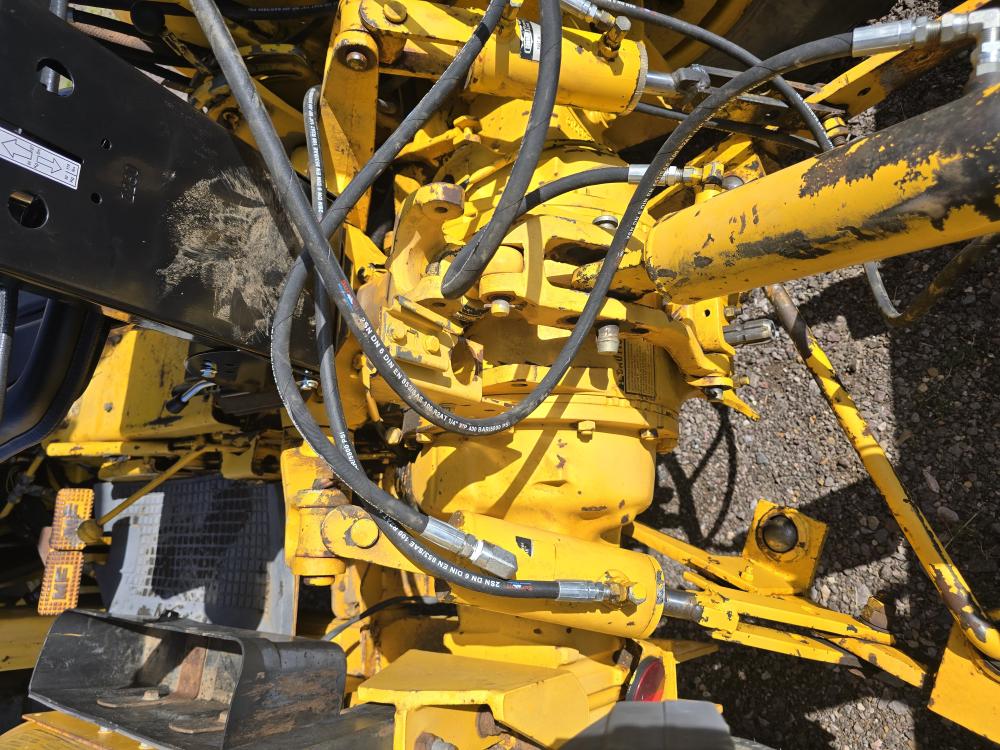 CARGADOR CON NIVELADORA