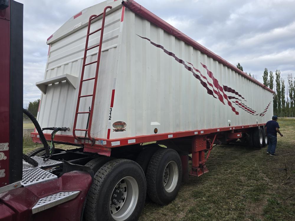 REMOLQUE TOLVA PARA GRANO