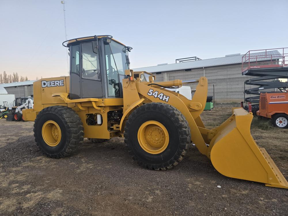 CARGADOR FRONTAL JD  544H