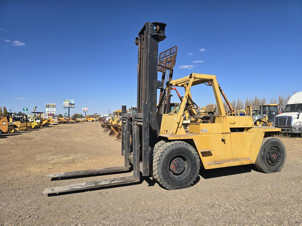 MONTACARGAS CAT. 15 TON. 