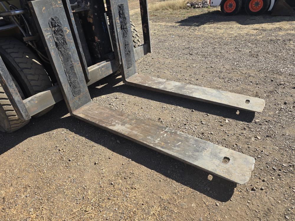 MONTACARGAS CAT. 15 TON. 