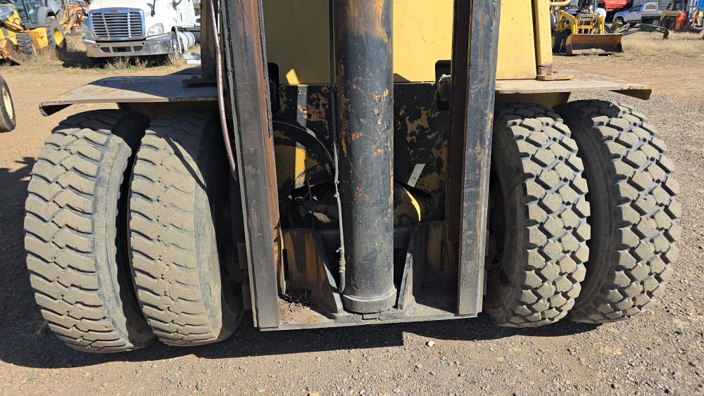 MONTACARGAS CAT. 15 TON. 