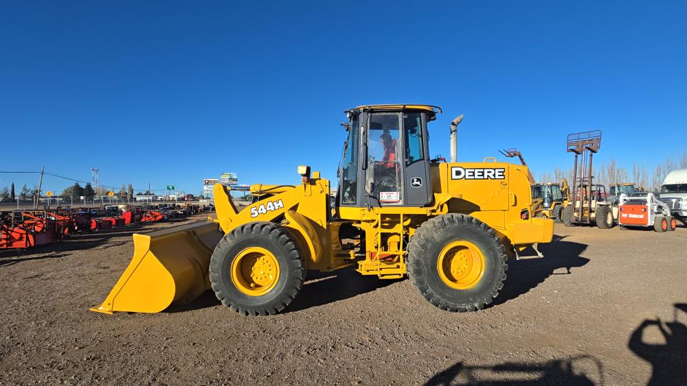 CARGADOR FRONTAL JD  544H