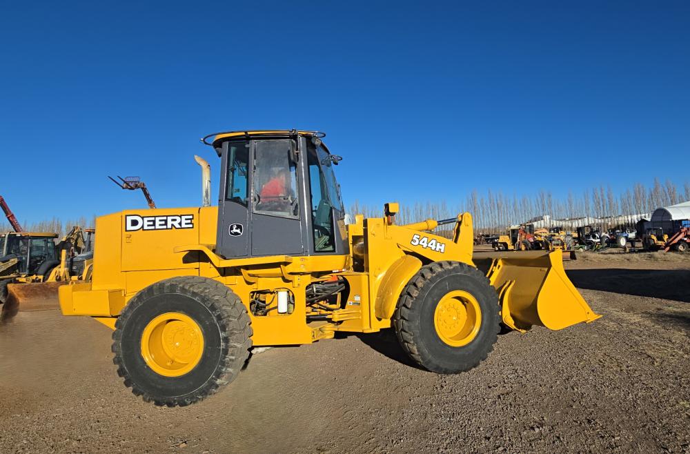 CARGADOR FRONTAL JD  544H