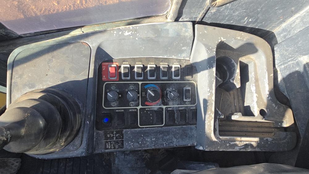 CARGADOR FRONTAL JD  544H