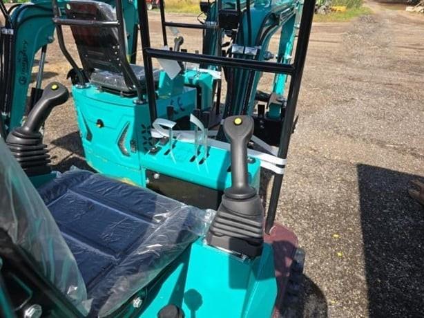 MINIEXCAVADORA A GASOLINA