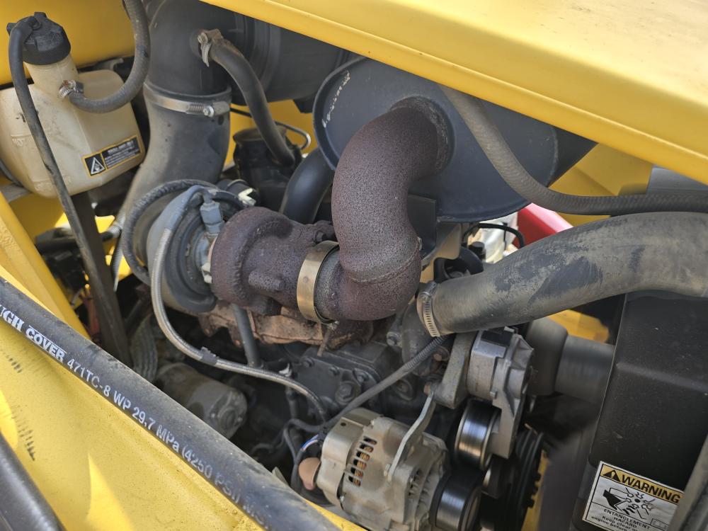 RETROEXCAVADORA NEWHOLLAN