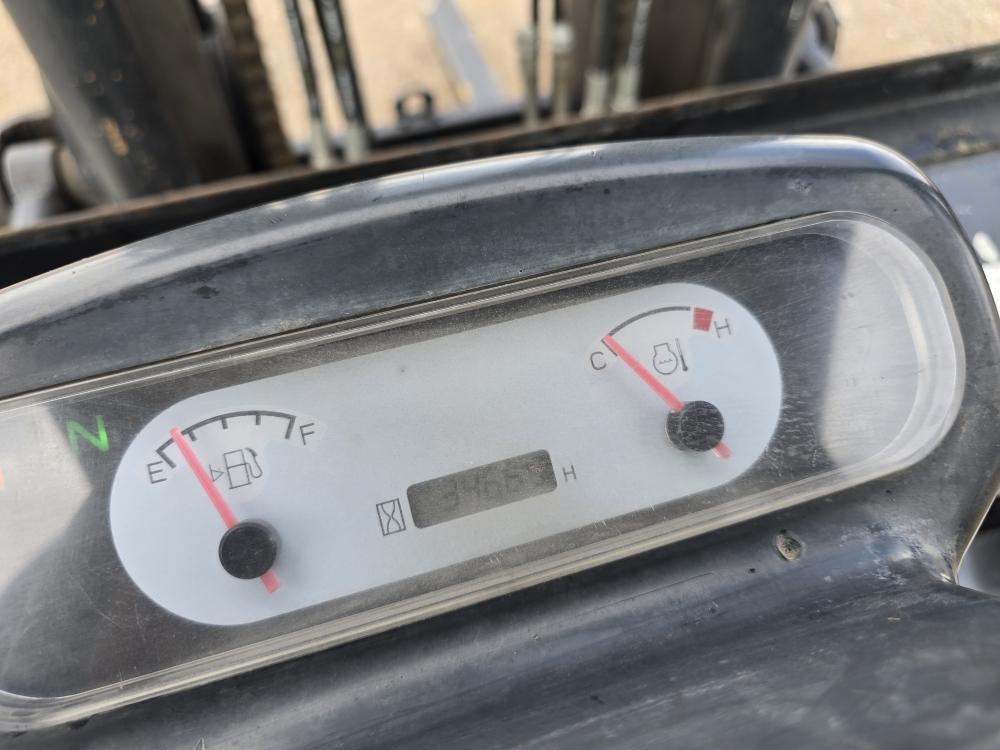 MONTACARGAS 15 MIL. LIBRAS