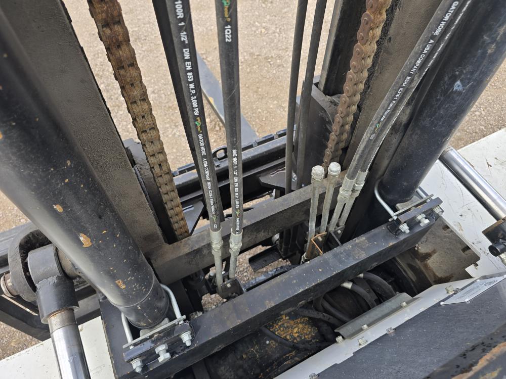 MONTACARGAS 15 MIL. LIBRAS