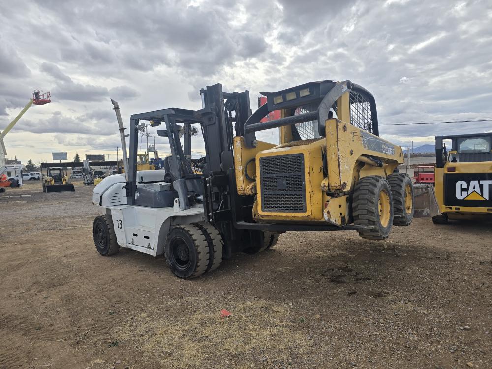 MONTACARGAS 15 MIL. LIBRAS