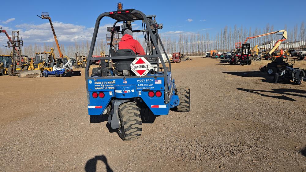 MONTACARGAS BLOQUERO