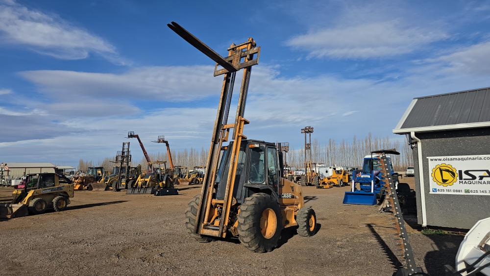 MONTACARGAS TODO TERRENO 4X4