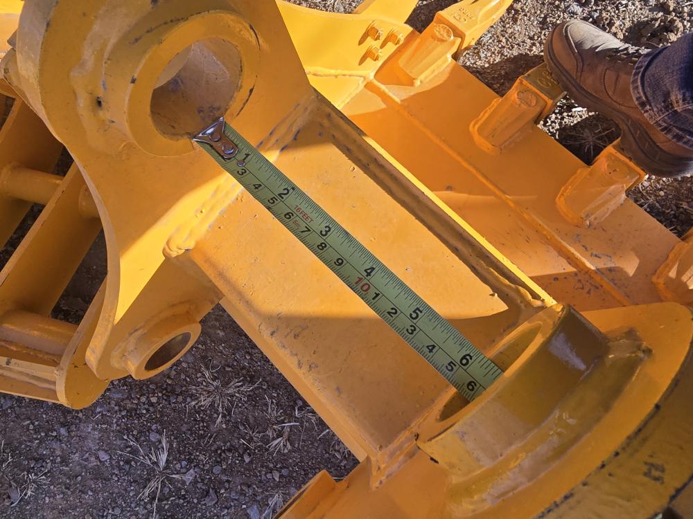 BOTE PARA EXC, 305 CAT